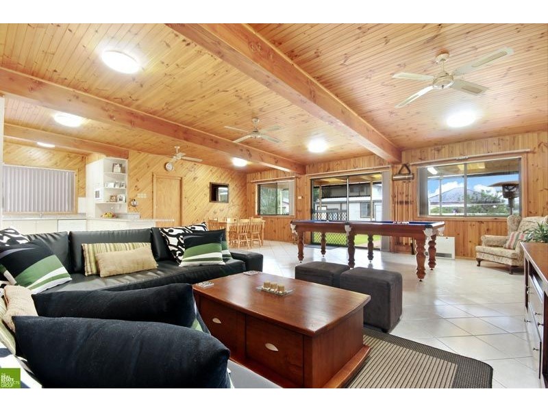 8 Union Street, Towradgi NSW 2518