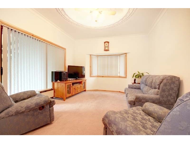 8 Union Street, Towradgi NSW 2518