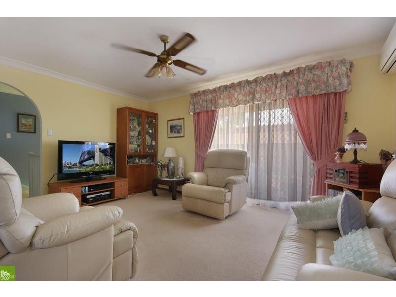 1/12 Cameron Place, Figtree NSW 2525