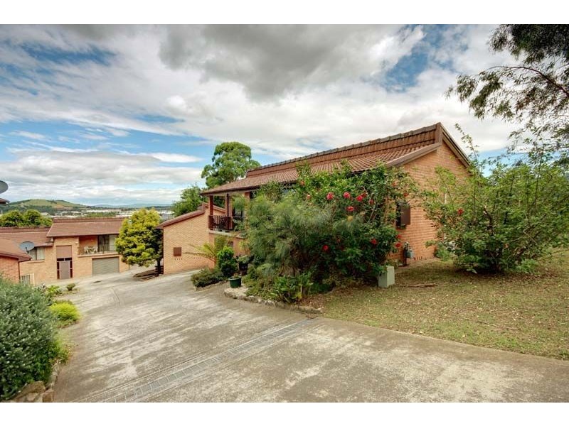 1/12 Cameron Place, Figtree NSW 2525