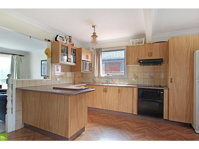 6 Avalon Terrace, Figtree NSW 2525