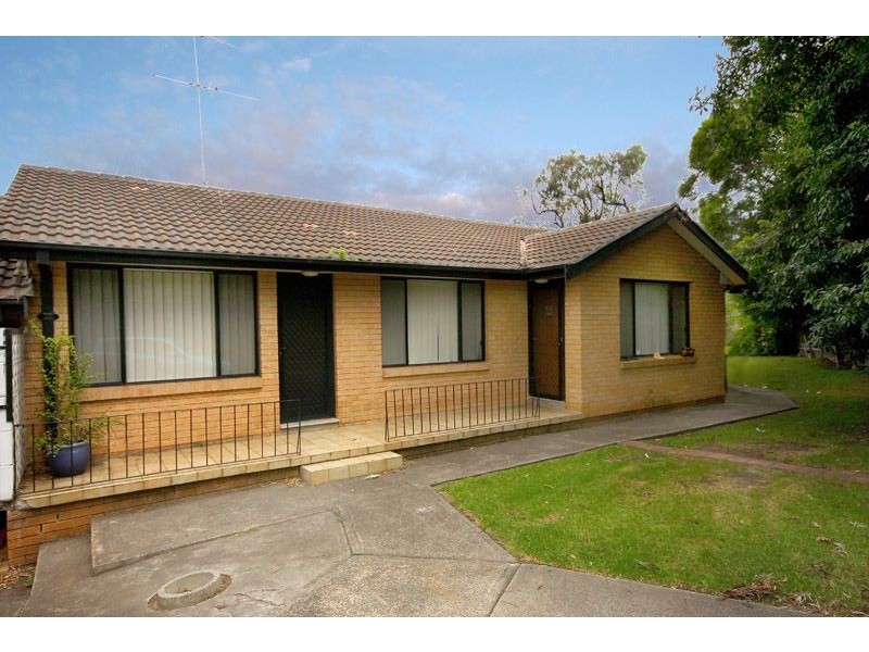 37 Kingsley Drive, Lake Heights NSW 2502