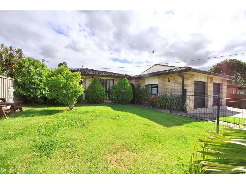 93 Madigan Boulevarde, Mount Warrigal NSW 2528