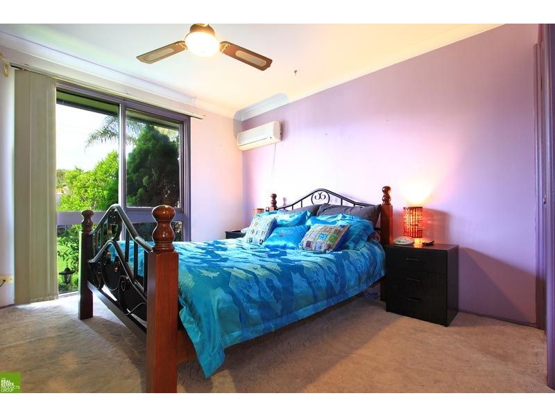 93 Madigan Boulevarde, Mount Warrigal NSW 2528