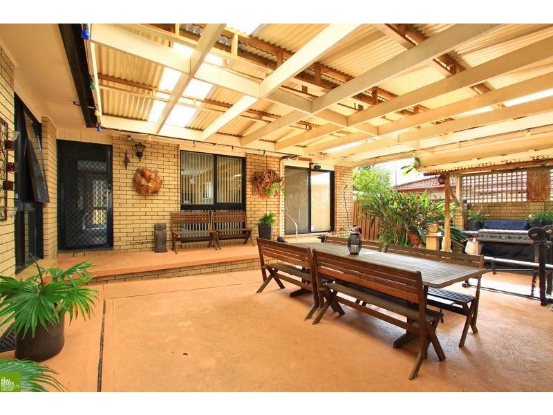 93 Madigan Boulevarde, Mount Warrigal NSW 2528