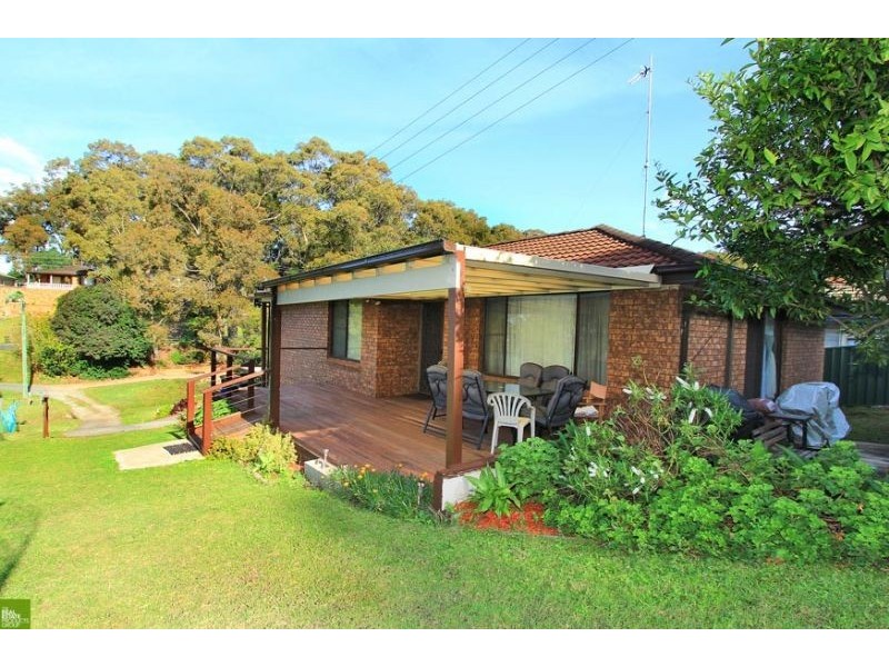 42 Robertson Street, Coniston NSW 2500