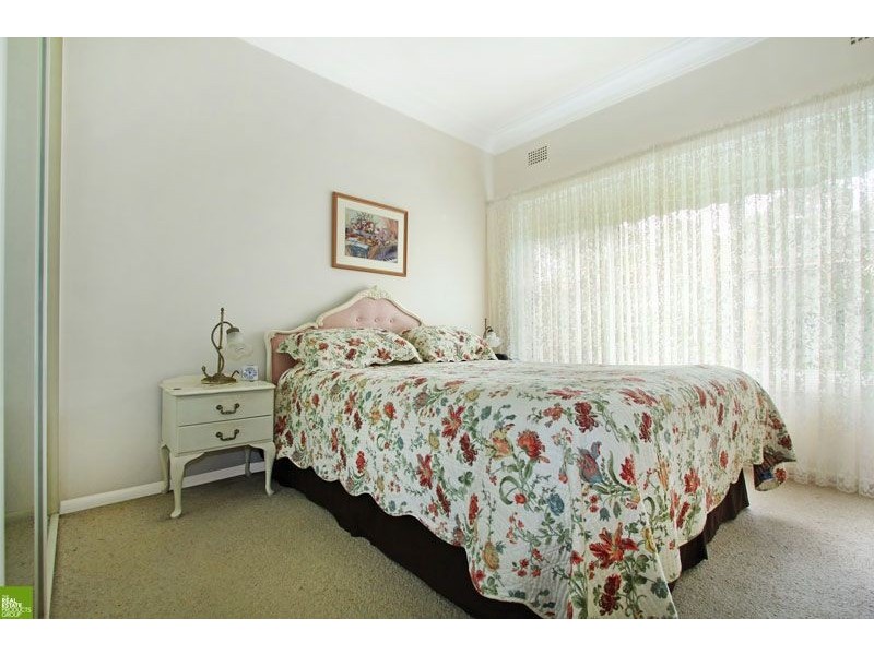 9 Risley Road, Figtree NSW 2525