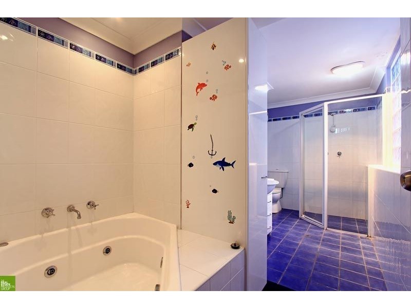 60 Figtree Crescent, Figtree NSW 2525