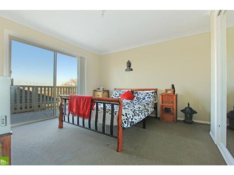 4/10 William Street, Unanderra NSW 2526