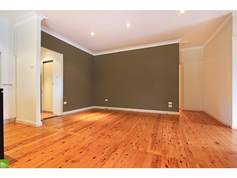 31 Third Avenue, Port Kembla NSW 2505