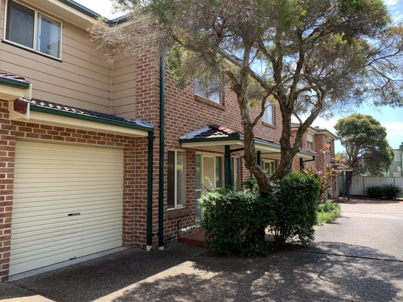 2/8A Balgownie Road, Balgownie NSW 2519