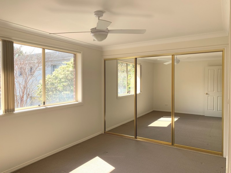 2/8A Balgownie Road, Balgownie NSW 2519