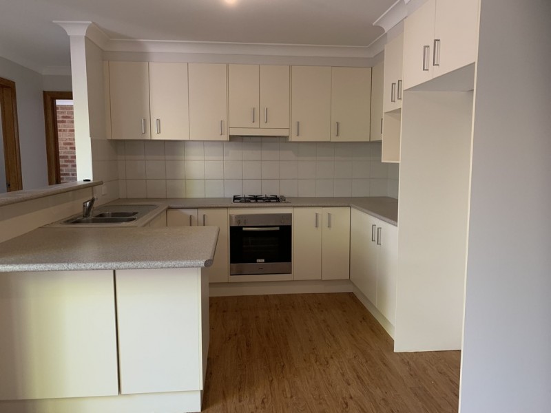 2/6 Miller Street, Coniston NSW 2500