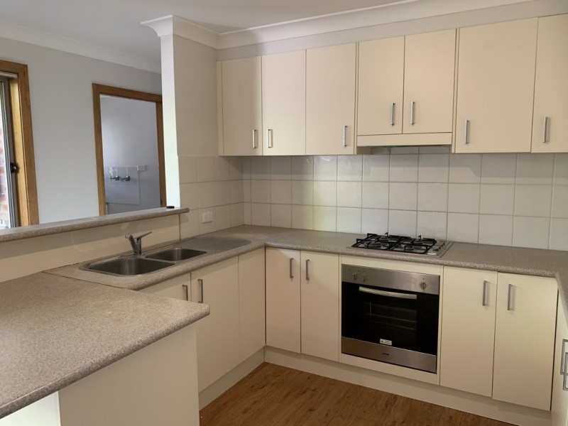 2/6 Miller Street, Coniston NSW 2500