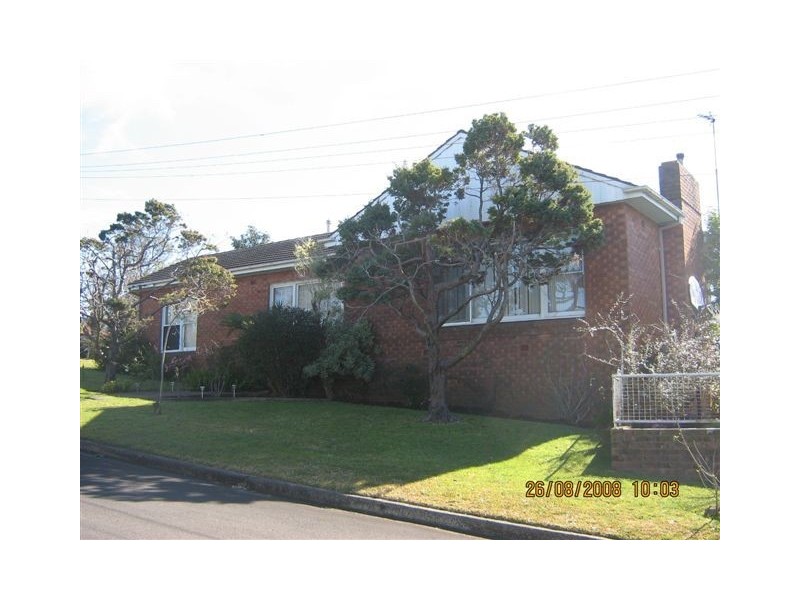 6 Mavis Grove, West Wollongong NSW 2500