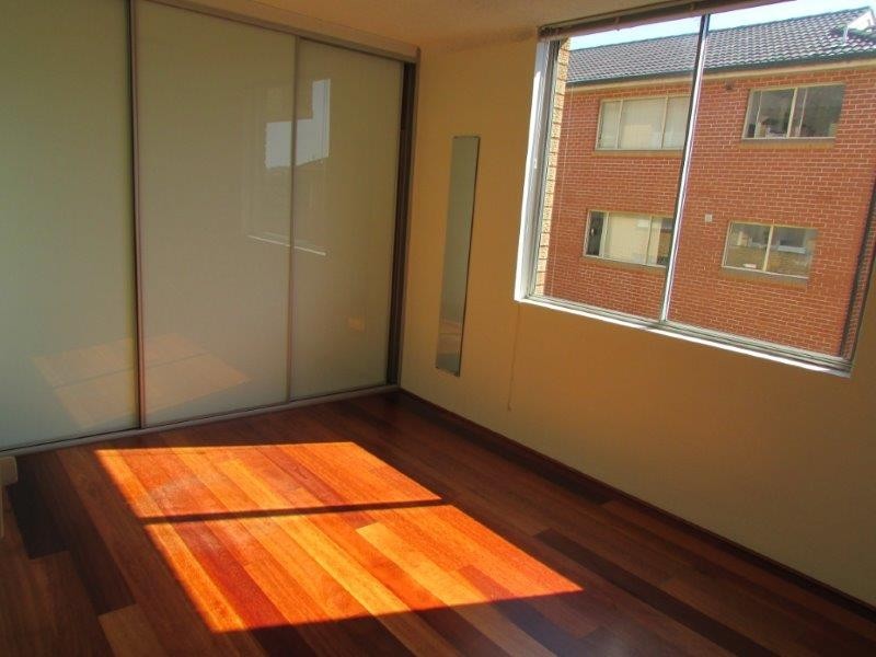 4/26 Boronia Street, Kensington NSW 2033