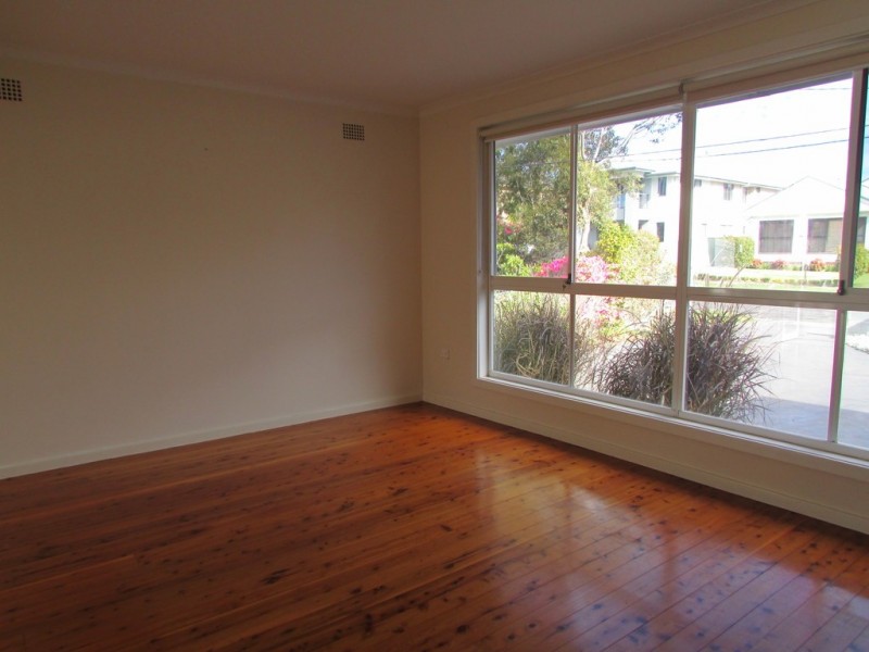 43 Hopewood Cres, Fairy Meadow NSW 2519