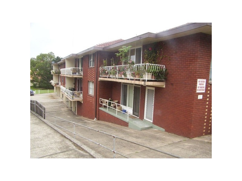 8/21 Staff Street, Wollongong NSW 2500