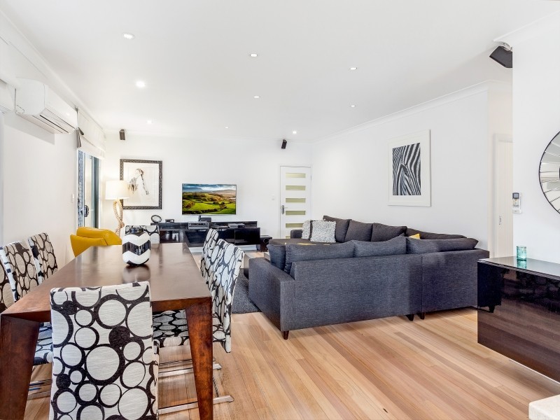 1/21 Mount Street, Mount Saint Thomas NSW 2500