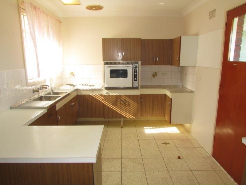 45 Staff Road, Cordeaux Heights NSW 2526