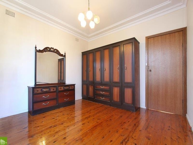 44 Bruce Street, Unanderra NSW 2526