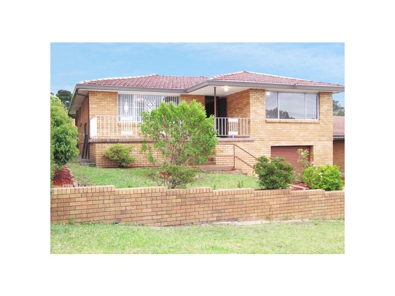 12 Rachel Crescent, Unanderra NSW 2526