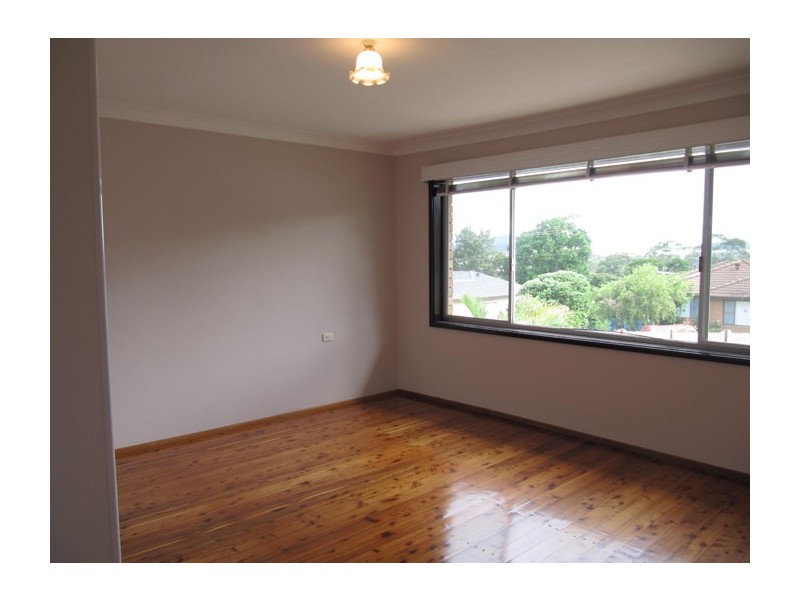 12 Rachel Crescent, Unanderra NSW 2526