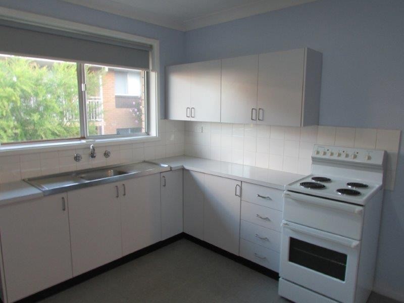 2/5 Zelang Avenue, Figtree NSW 2525