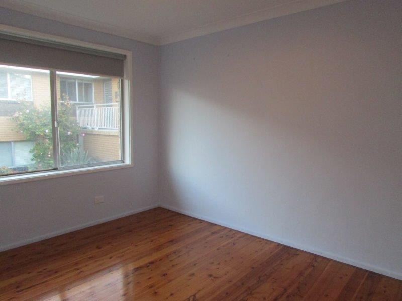 2/5 Zelang Avenue, Figtree NSW 2525