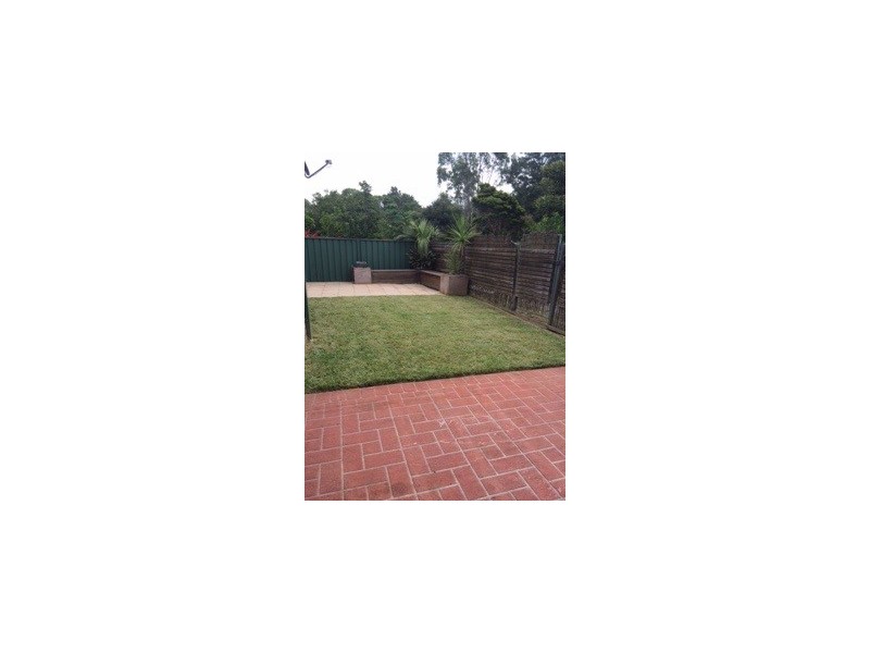 2/9 Platypus Close, Figtree NSW 2525