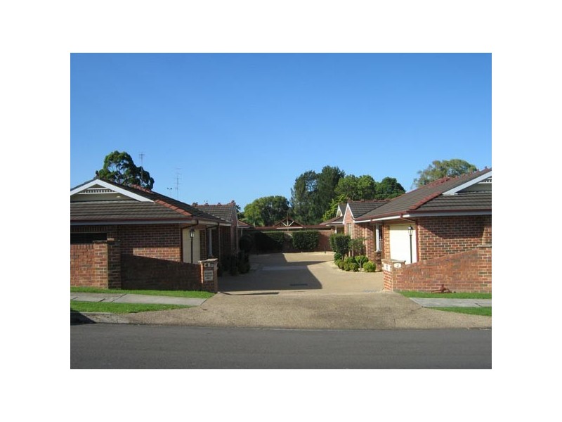 4/4 Bellevue Road, Figtree NSW 2525