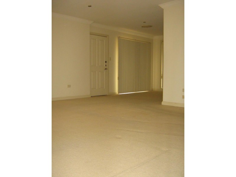 4/4 Bellevue Road, Figtree NSW 2525