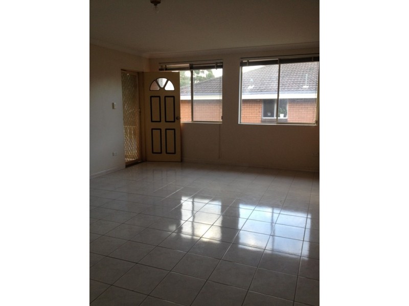 4/9 England Street, West Wollongong NSW 2500