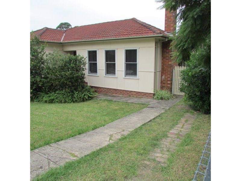 1 Hoskins Street, Gwynneville NSW 2500