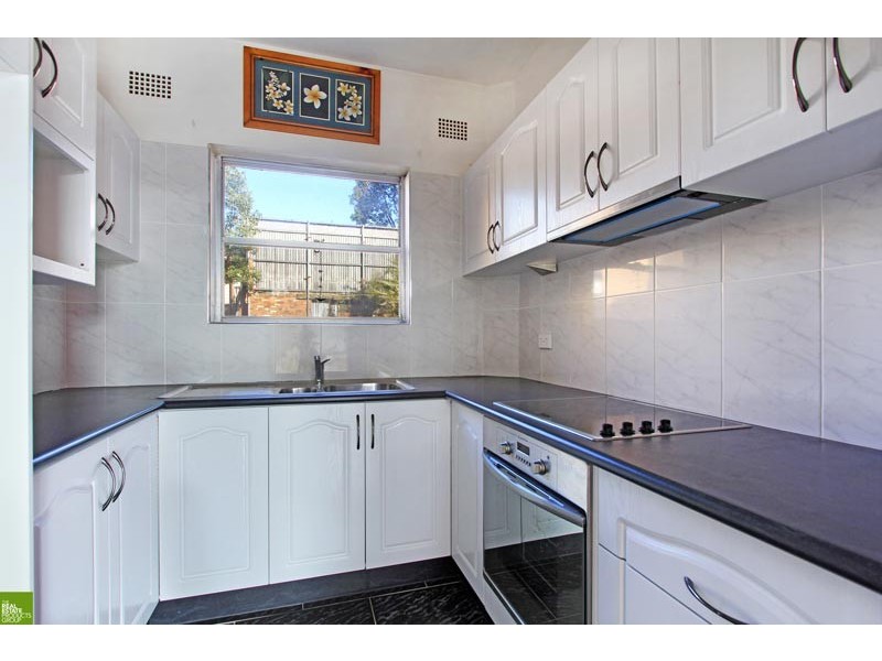 8/16 Woodlawn Avenue, Mangerton NSW 2500