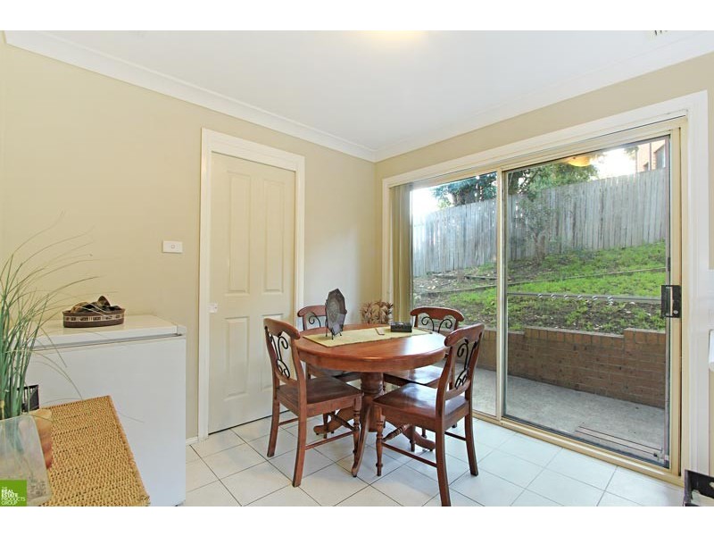 4/10 William Street, Figtree NSW 2525