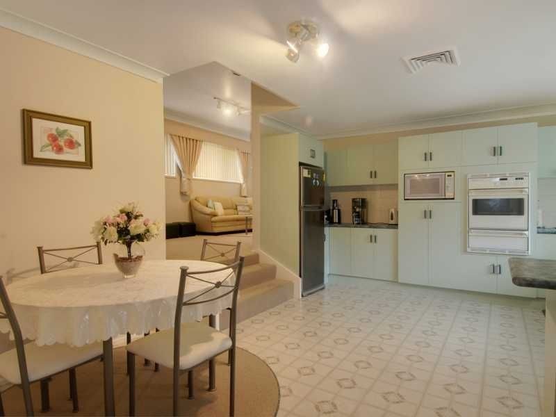 57 Gibsons Road, Figtree NSW 2525