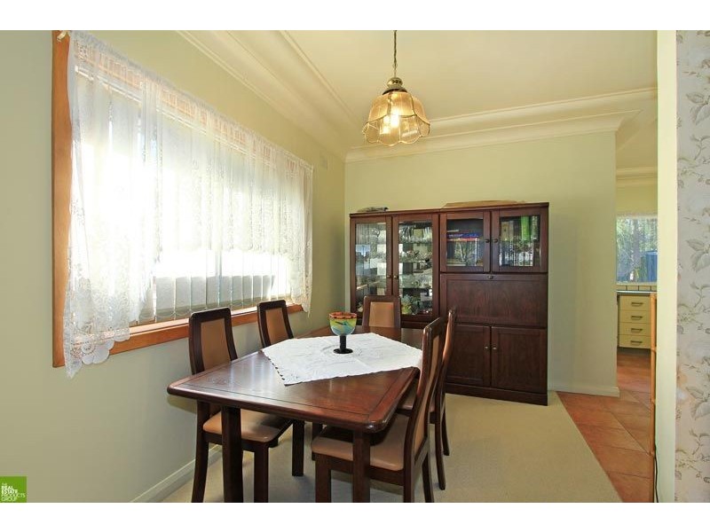 43 Phillip Crescent, Mangerton NSW 2500