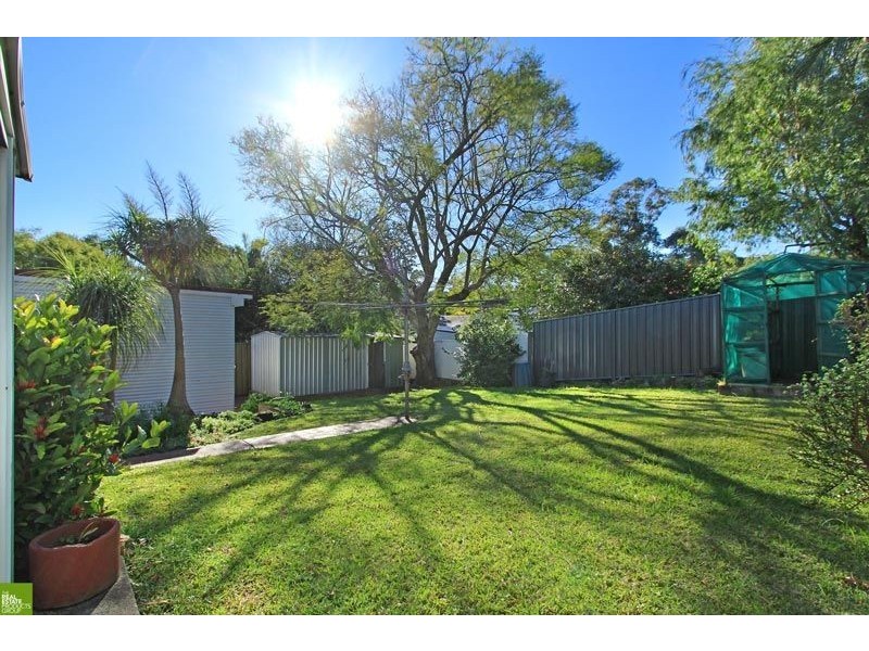 43 Phillip Crescent, Mangerton NSW 2500