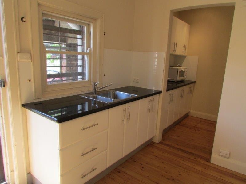 2/84 Kembla Street, Wollongong NSW 2500