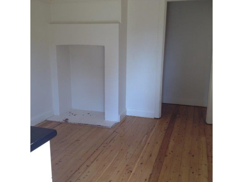 2/84 Kembla Street, Wollongong NSW 2500