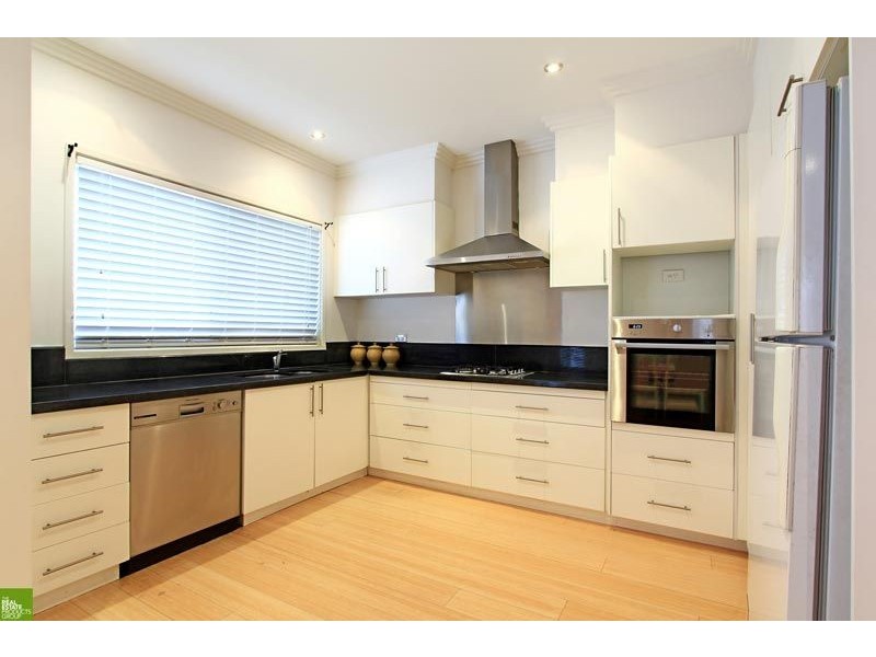 1/142 Princes Highway, Unanderra NSW 2526