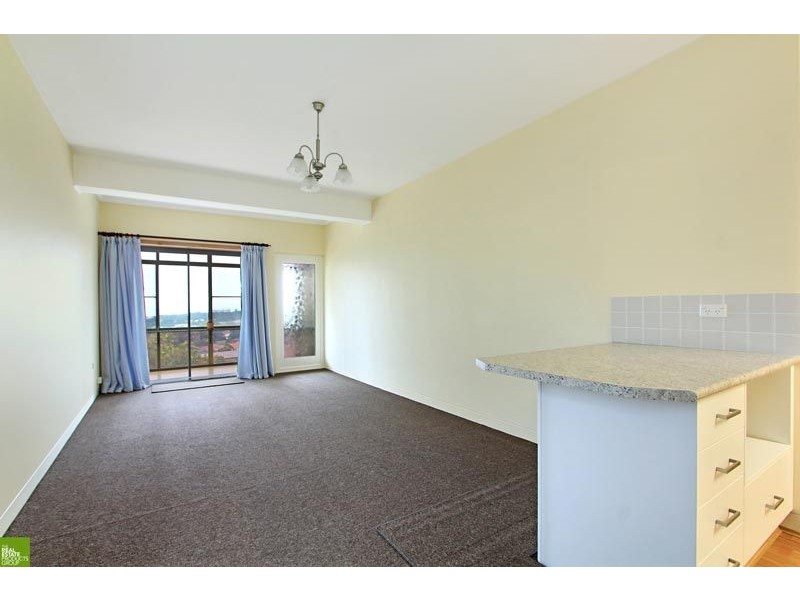 4/24a Mckenzie Avenue, Wollongong NSW 2500