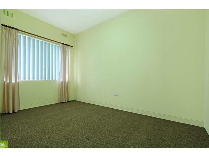 4/24a Mckenzie Avenue, Wollongong NSW 2500