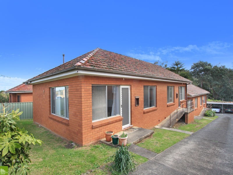 2/6 Armstrong Street, West Wollongong NSW 2500