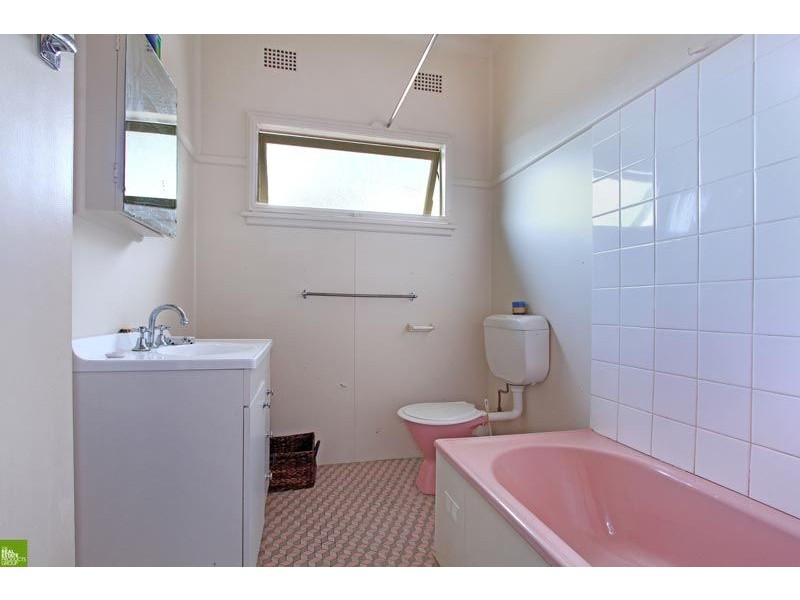 1,2+3/33 Stanleigh Crescent, West Wollongong NSW 2500