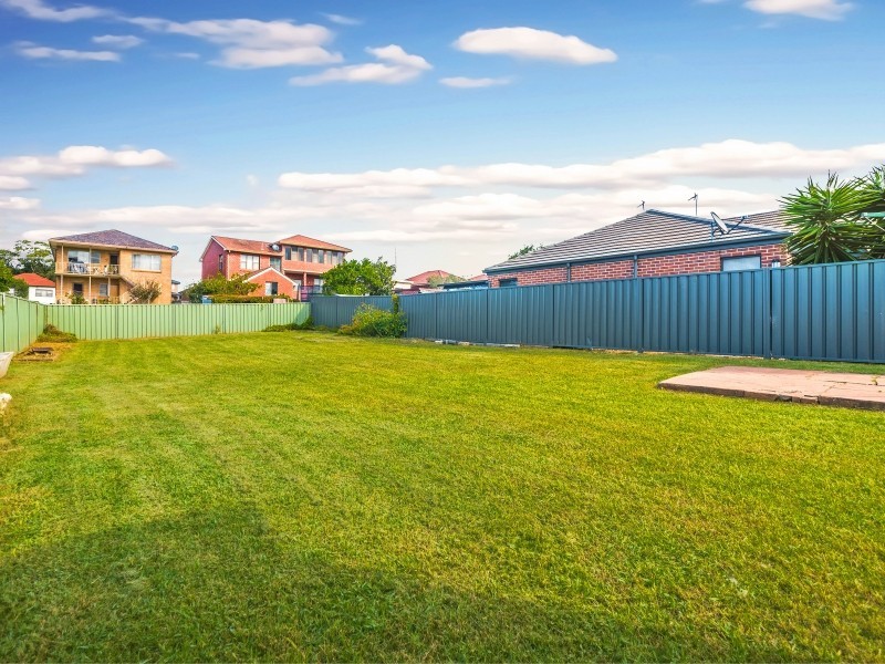 55 Illowra Crescent, Primbee NSW 2502