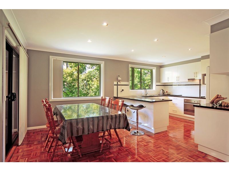 53 Hassan Street, Lake Heights NSW 2502