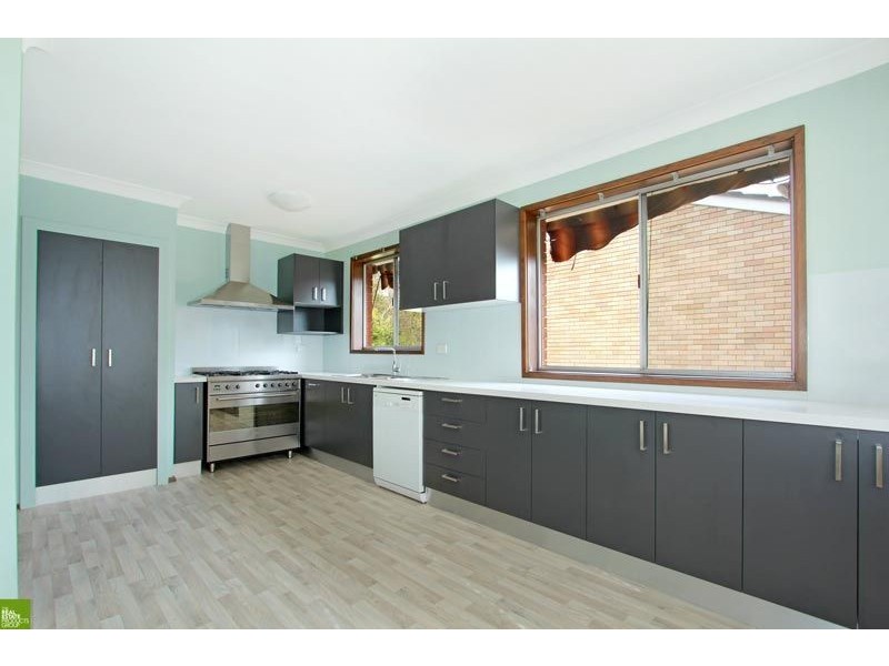 17 Colleen Grove, Mangerton NSW 2500