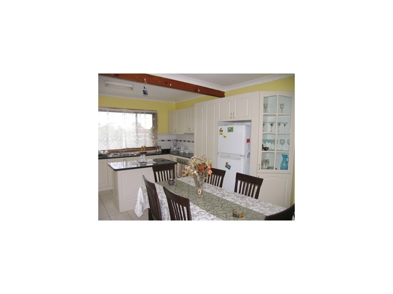 73 Denise Street, Lake Heights NSW 2502